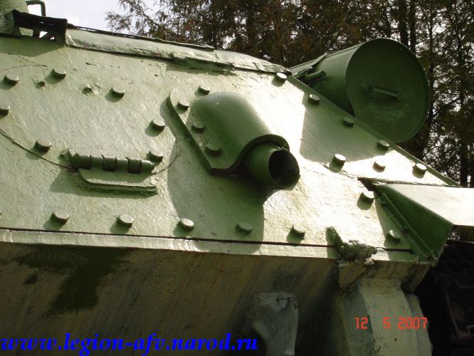 http://legion-afv.narod.ru/USSR/T-34-85/T-34-85_Novorghev/T-34-85_Novorghev_065.JPG